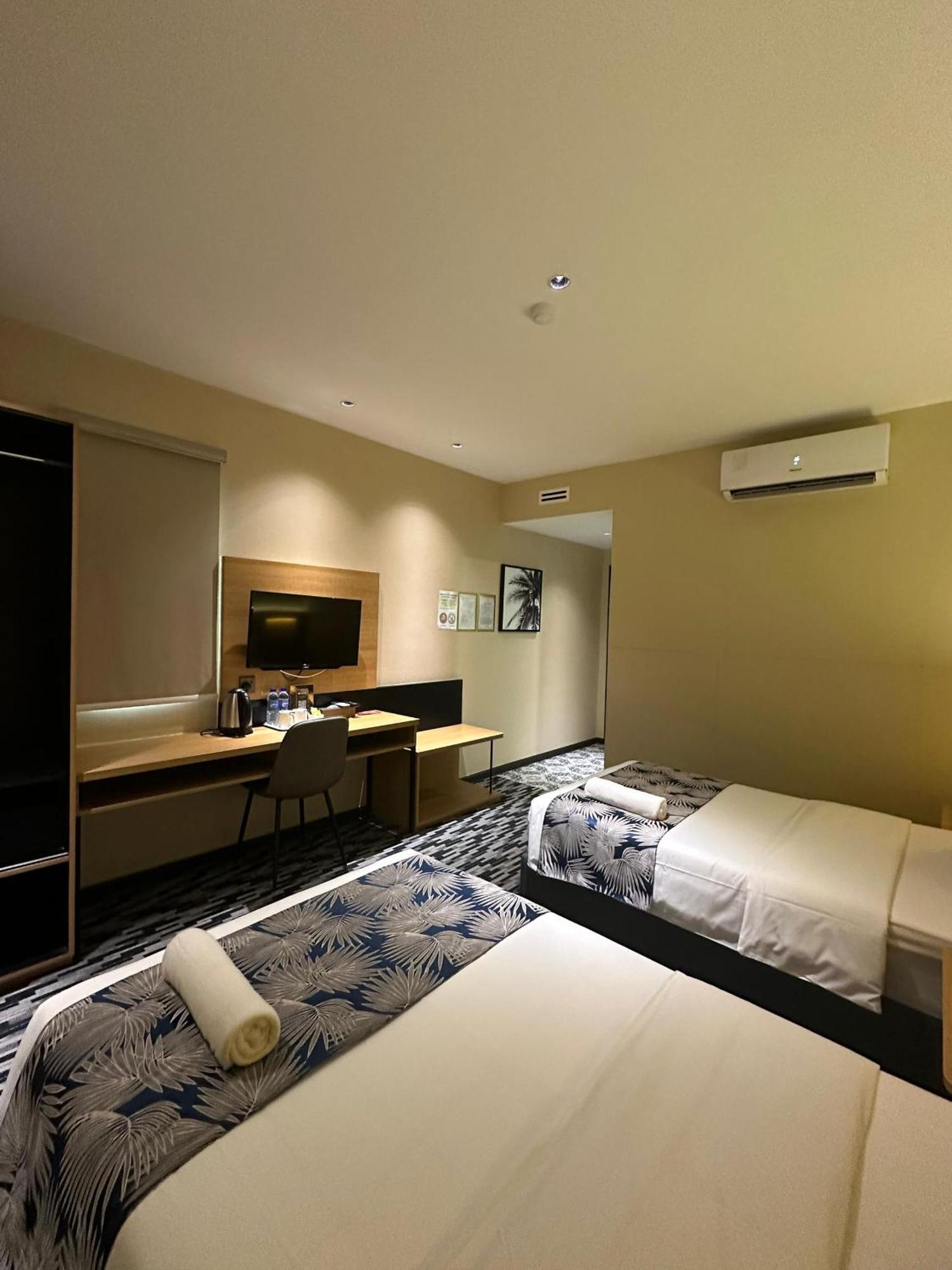 Nb Hotel Johor Bahru Exterior photo