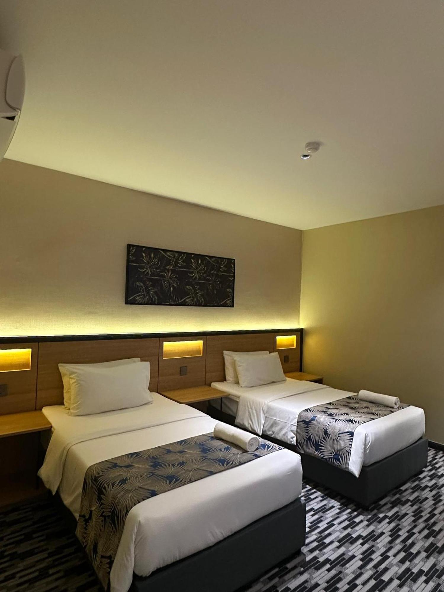 Nb Hotel Johor Bahru Exterior photo
