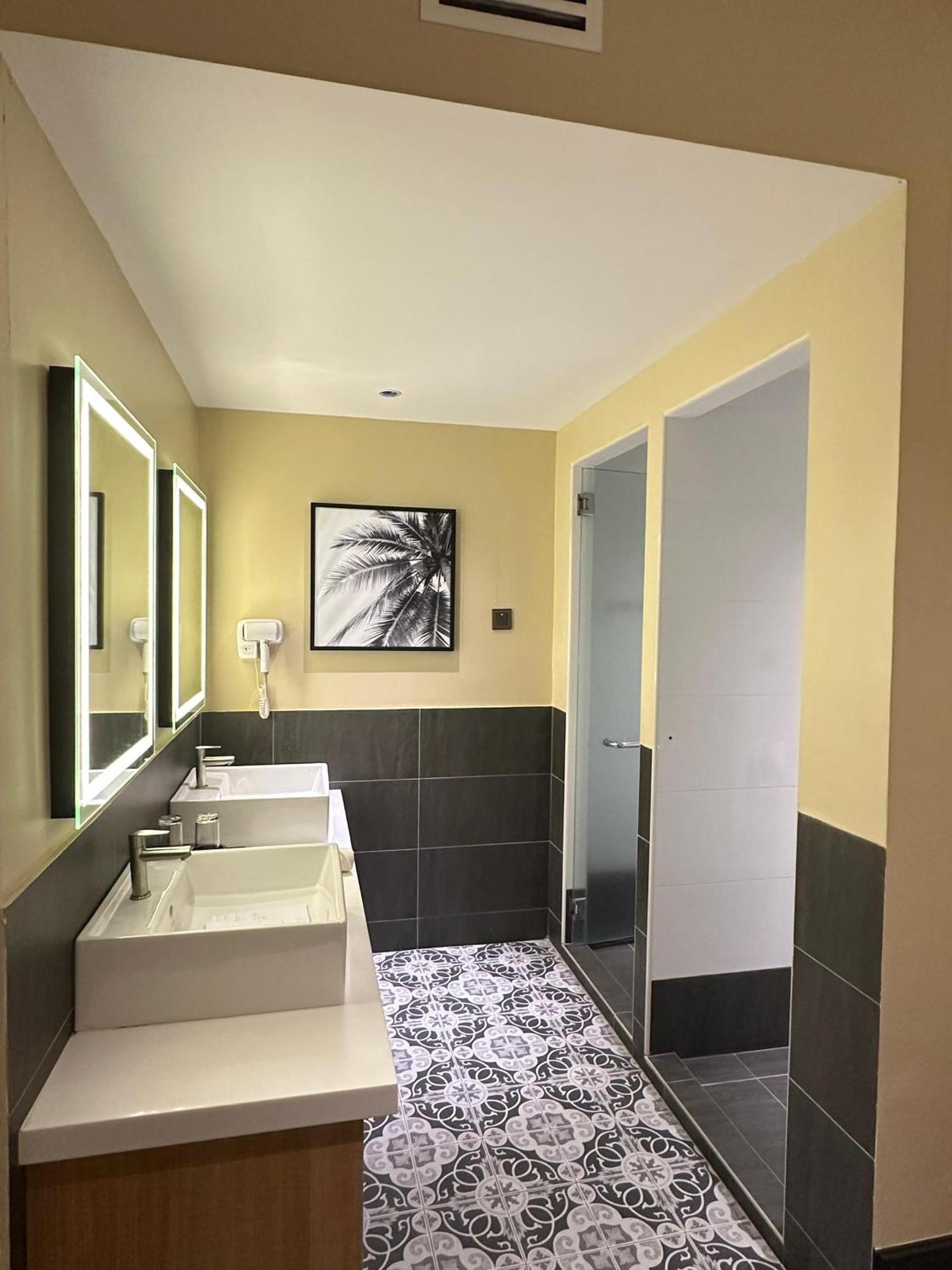 Nb Hotel Johor Bahru Exterior photo