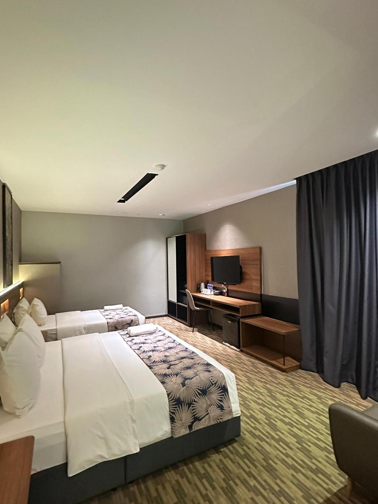 Nb Hotel Johor Bahru Exterior photo