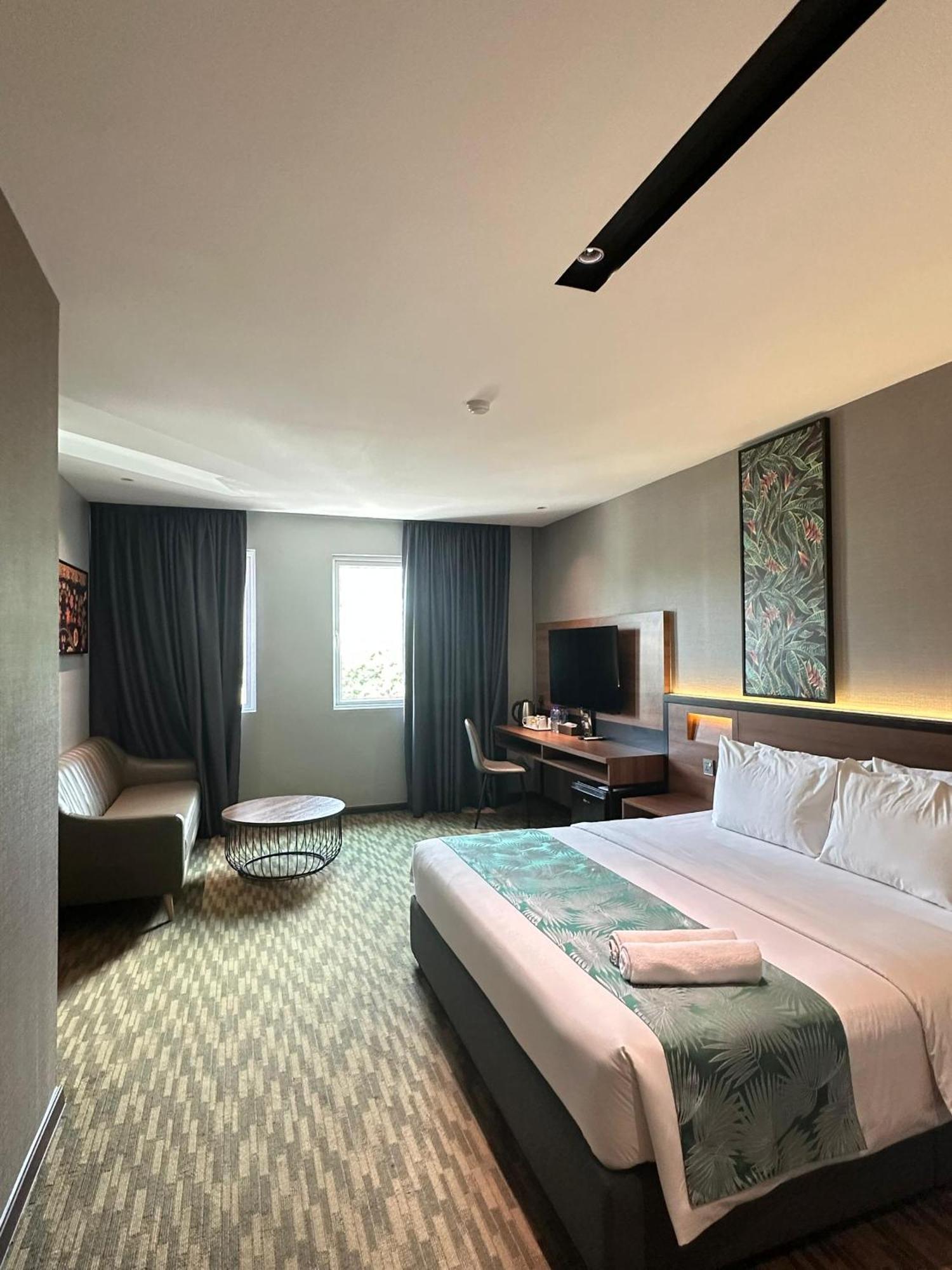 Nb Hotel Johor Bahru Exterior photo