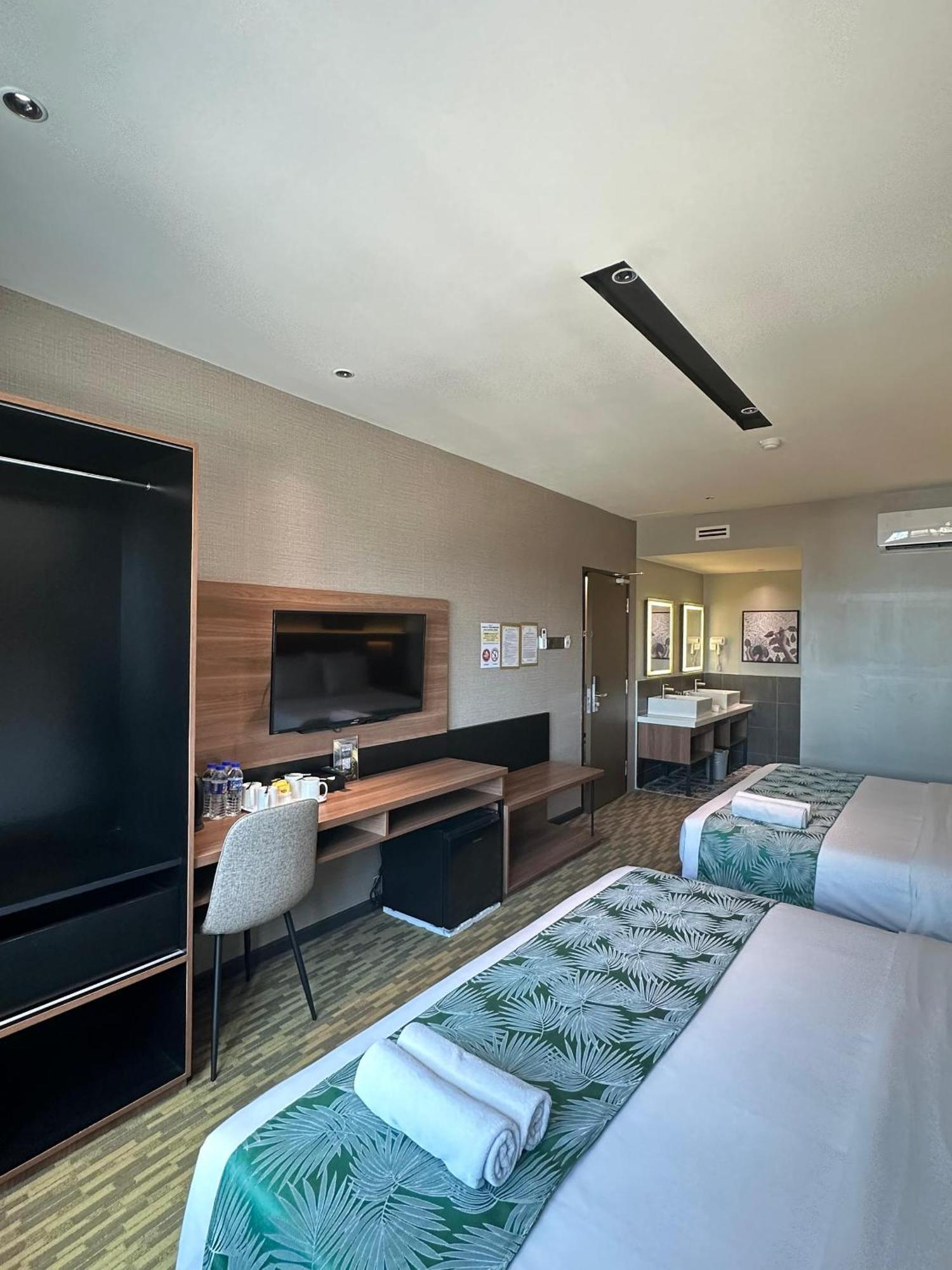 Nb Hotel Johor Bahru Exterior photo
