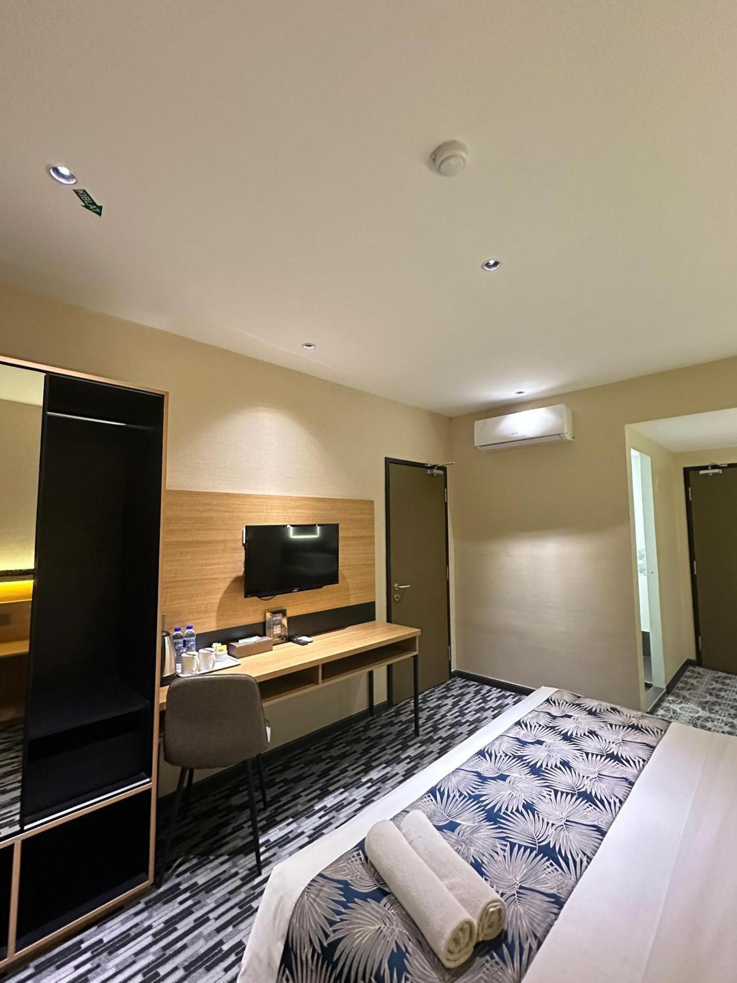 Nb Hotel Johor Bahru Exterior photo
